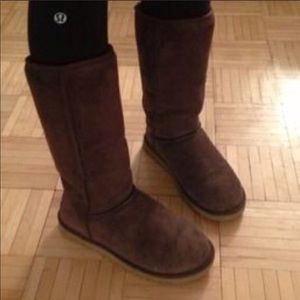 Tall Chocolate Ugg Boots Size 9- Like New
